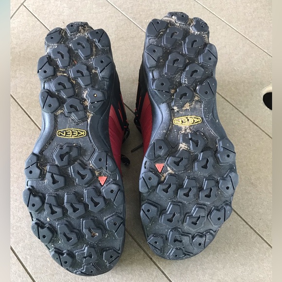 Keen Low Top Hikers - Picture 7 of 7